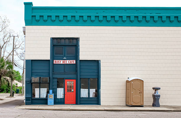 Best Portable toilet rental cost  in Creola, AL
